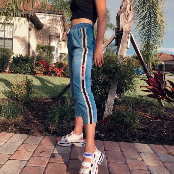 Denim - vintage elastic waist jeans with side design 🦋